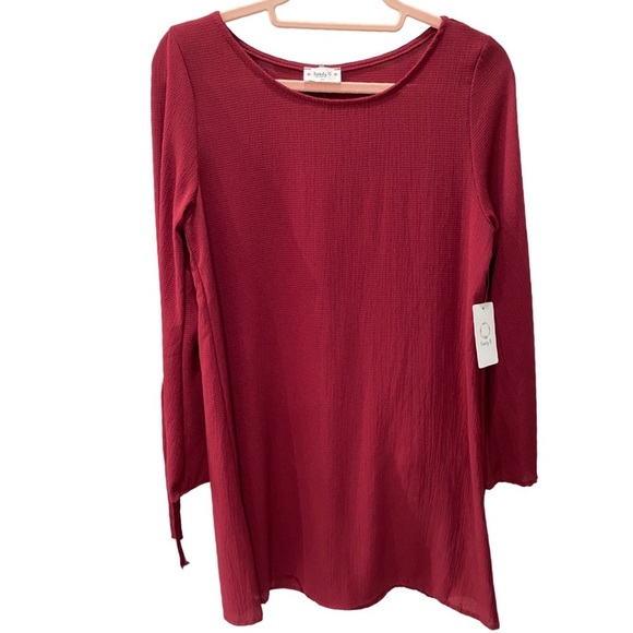 Trendy JS’ Dresses & Skirts - NWT TRENDY JS’ Maroon Dress Size Medium